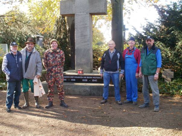 2014-11-15 Ehrenmalreinigung 08